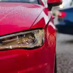 Ako odstrániť prasklinu na svetlomete: jednoduchý trik dostupný pre všetkých